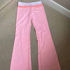 Lululemon pink pants